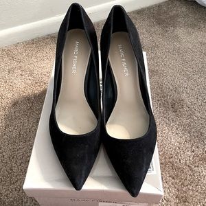 Never Worn Marc Fisher Suede Heels